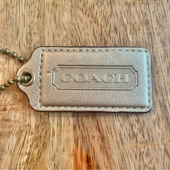 Gold Metallic Coach Tag ⭐️ - Picture 1 of 3